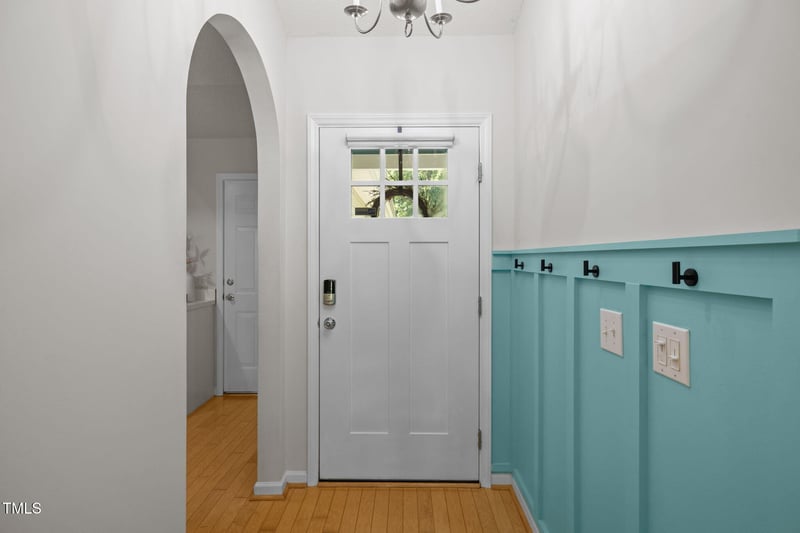 508 Hidden Cellars Dr, Holly Springs, NC 27540