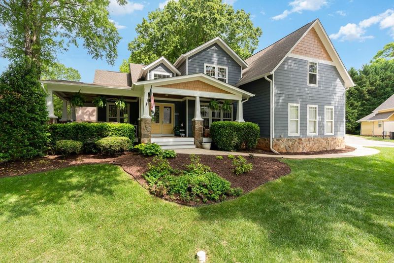 508 Holding Oaks Ct, Wake Forest, NC 27587