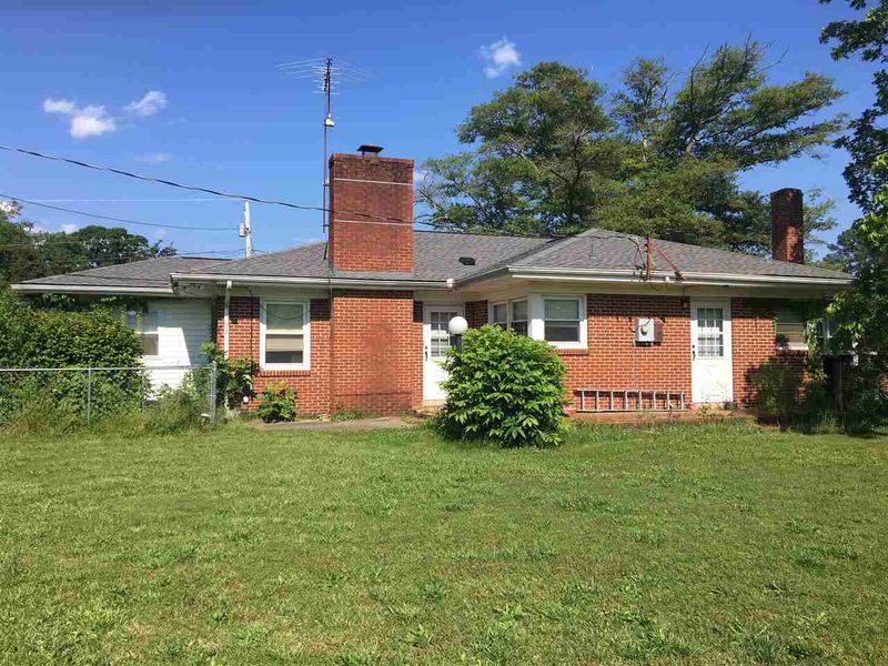 508 S Hughes St, Apex, NC 27502