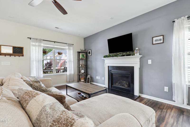 508 Minerva Dale Dr, Fuquay Varina, NC 27526