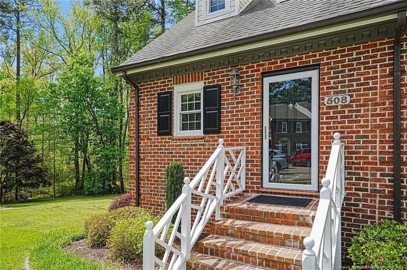 508 Olde Towne Dr, Sanford, NC 27330