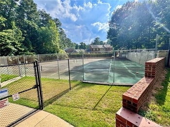508 Olde Towne Dr, Sanford, NC 27330