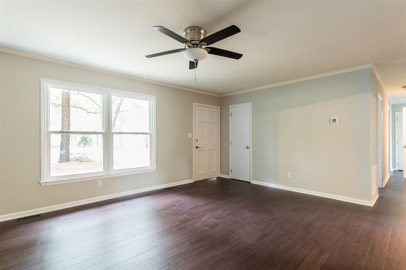 508 Royal Oak Dr, Garner, NC 27529