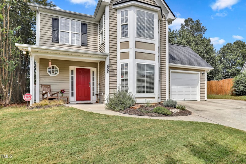 508 Texanna Way, Holly Springs, NC 27540
