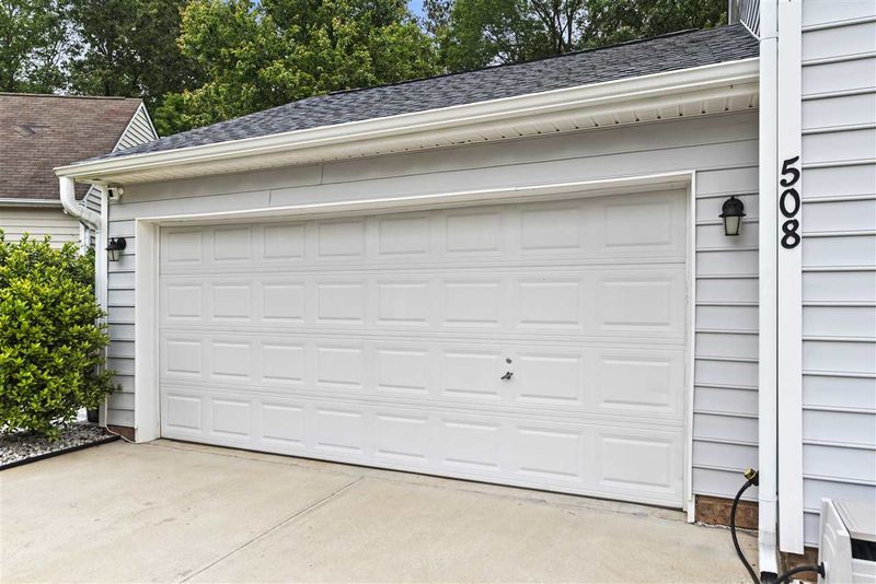 508 Thorncrest Dr, Apex, NC 27539