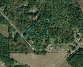 5080 Indian Camp Rd, Burlington, NC 27217