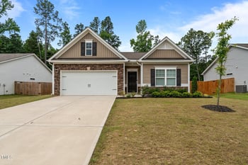 5081 Pioneer Dr, Sanford, NC 27330
