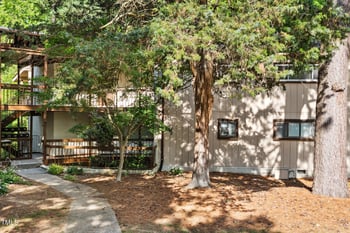 5082 Flint Ridge Pl, Raleigh, NC 27609