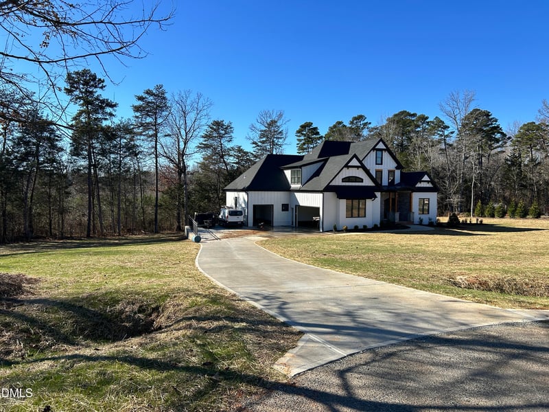 5089 Harvestview Dr, Mebane, NC 27302