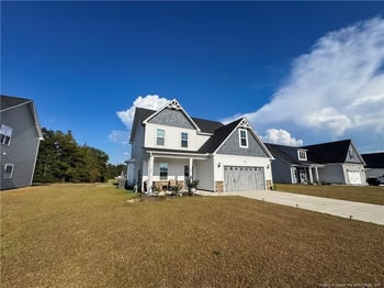 509 Amusement Dr, Hope Mills, NC 28348