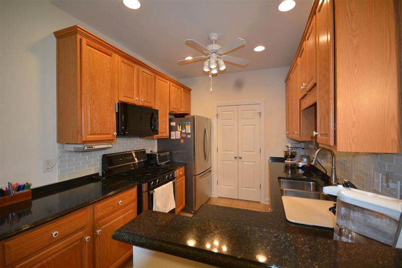 509 Bartlett Cir, Hillsborough, NC 27278