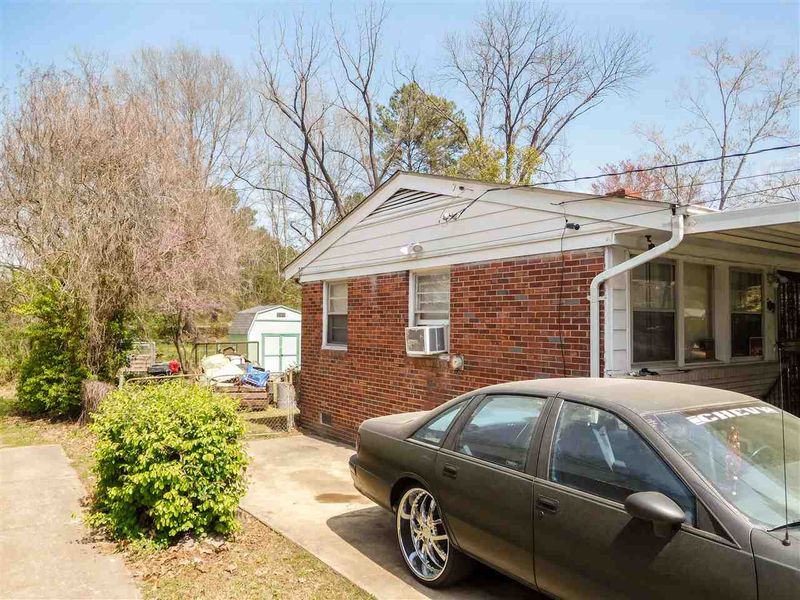 509 Calloway Dr, Raleigh, NC 27610