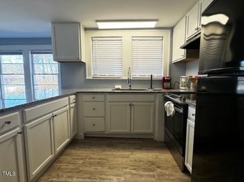 509 Cedar Creek Rd, Fayetteville, NC 28312