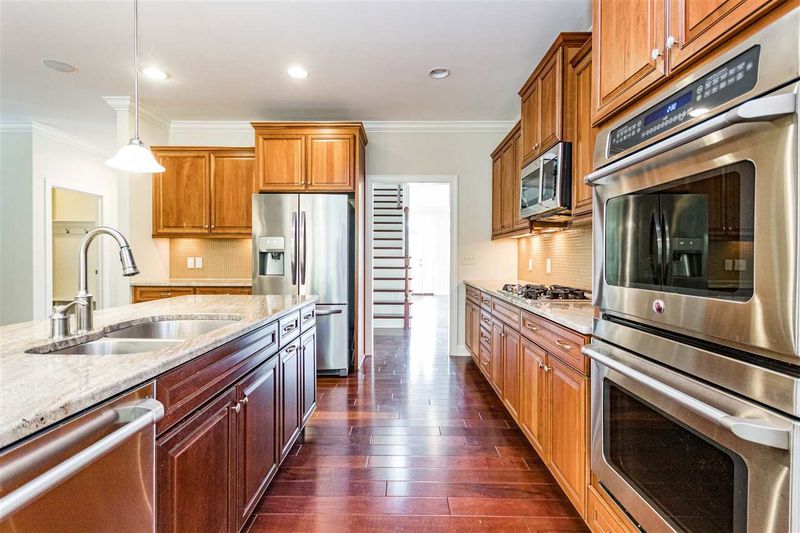 509 Dairy Glen Rd, Chapel Hill, NC 27516