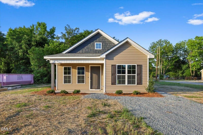509 Harnett St, Dunn, NC 28334
