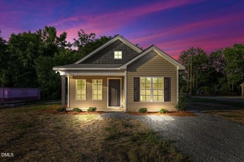509 Harnett St, Dunn, NC 28334