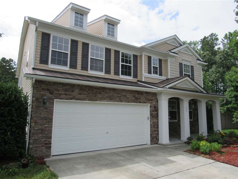 509 Hillview Dr, Durham, NC 27703