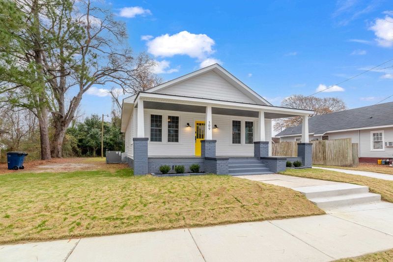 509 E Johnston St, Smithfield, NC 27577