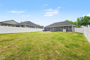 509 Kayak Ct, Mebane, NC 27302