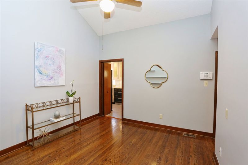 509 Lakeshore Ln, Chapel Hill, NC 27514
