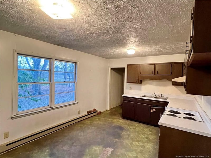 509 Mann St, Fayetteville, NC 28301