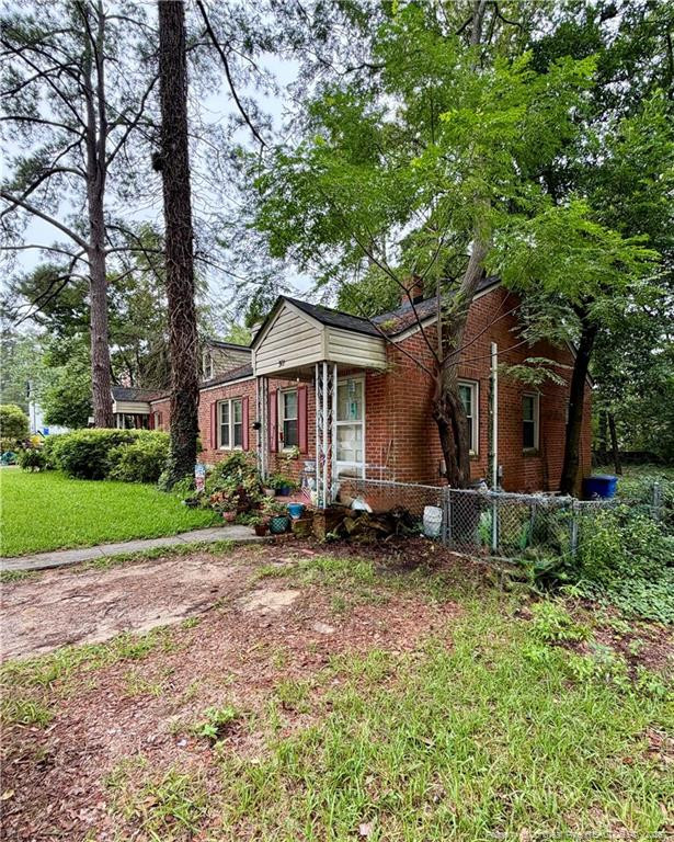 509 Martine Rd, Fayetteville, NC 28305