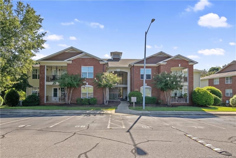 509 Meadowland Ct SE #7, Hope Mills, NC 28348