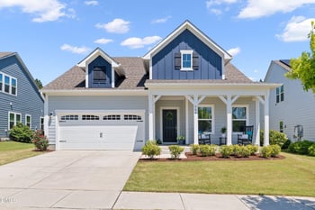 509 Oaks End Dr, Holly Springs, NC 27540