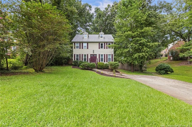 509 Olde Towne Dr, Sanford, NC 27330