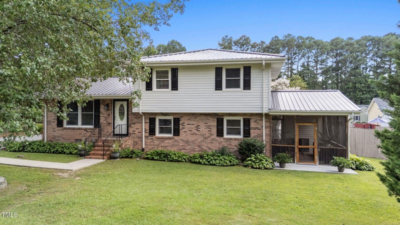 509 Park Dr, Clayton, NC 27520