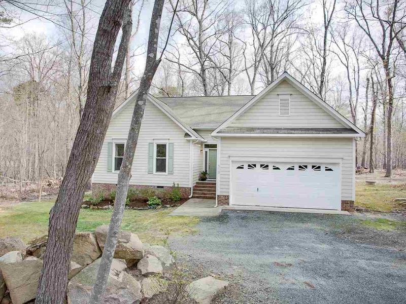 509 Stonehill Rd, Chapel Hill, NC 27516