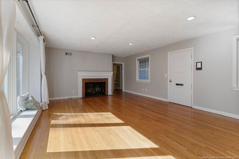 509 Vista Dr, Fayetteville, NC 28305