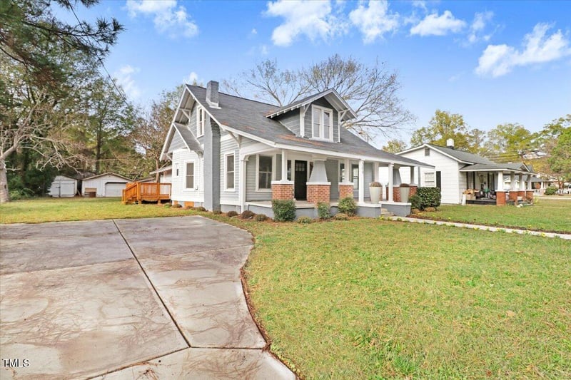 509 N Webb St, Selma, NC 27576