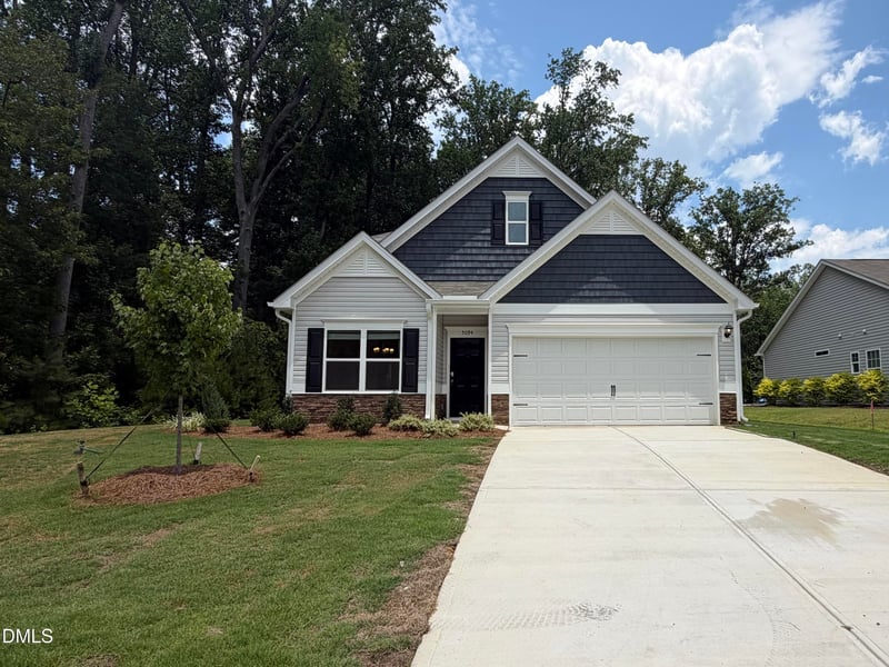 5094 Pioneer Dr, Sanford, NC 27330