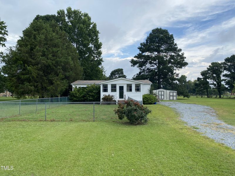 51 Cinnamon Ln, Erwin, NC 28339