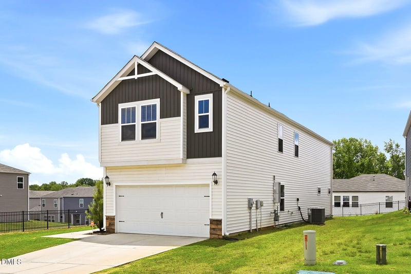 51 Coffee Tree Cir, Clayton, NC 27527