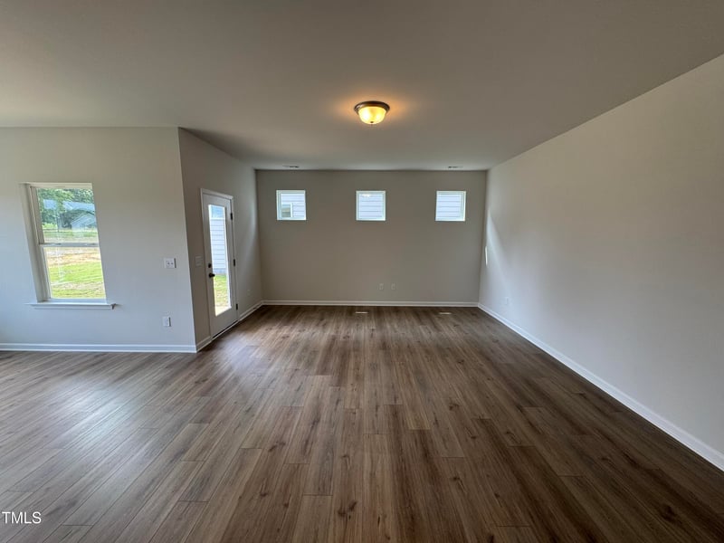 51 Commons Cir, Clayton, NC 27520