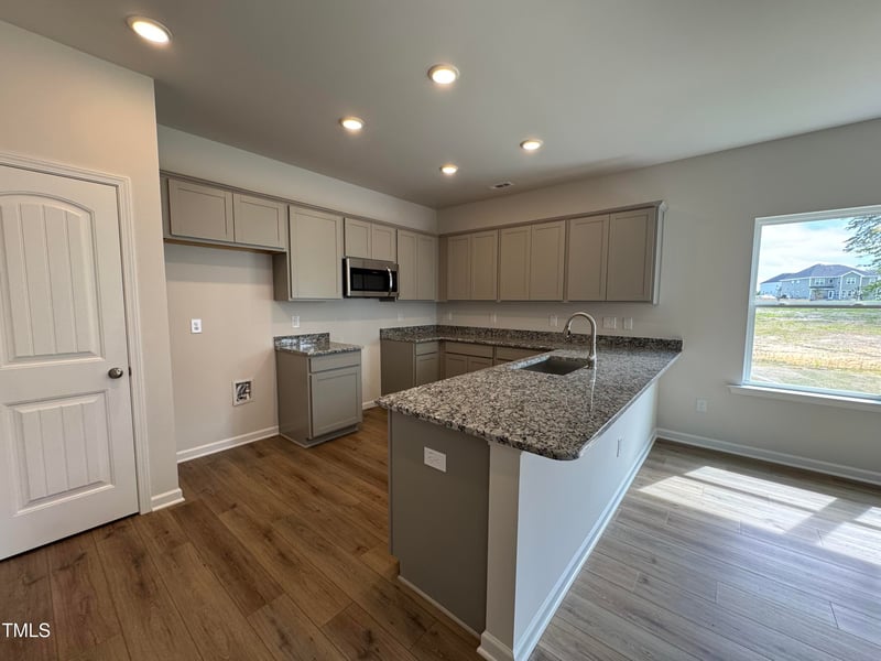 51 Commons Cir, Clayton, NC 27520