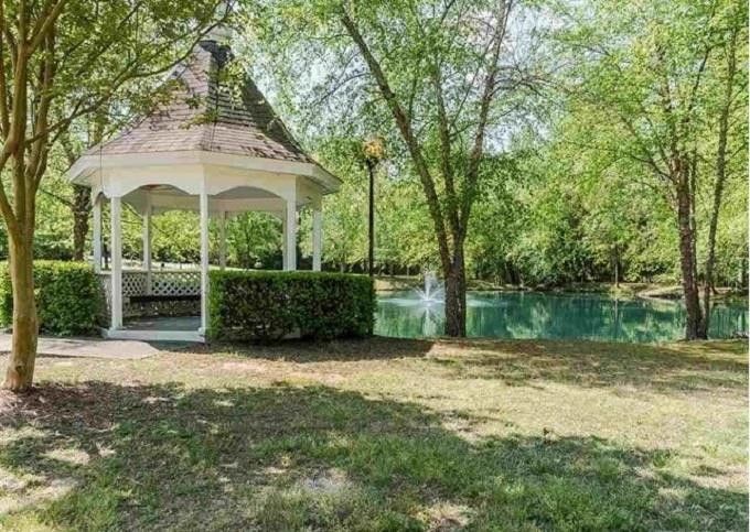 51 Grapevine Trl, Durham, NC 27707