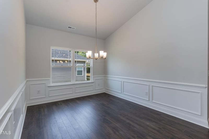 51 Sunburst Ct, Fuquay Varina, NC 27526