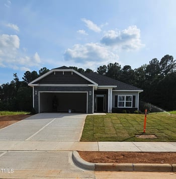 51 Sunburst Ct, Fuquay Varina, NC 27526