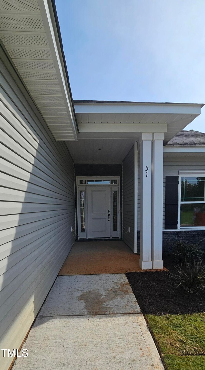 51 Sunburst Ct, Fuquay Varina, NC 27526