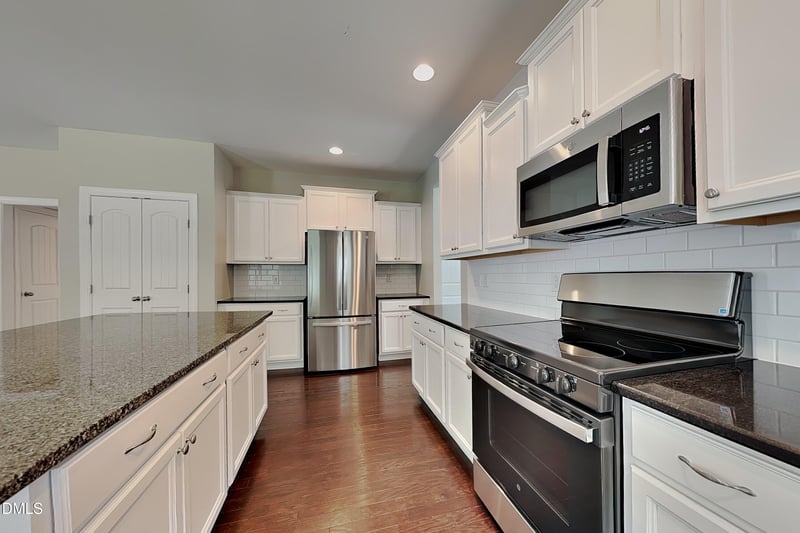 51 Tall Oak Ct, Clayton, NC 27520