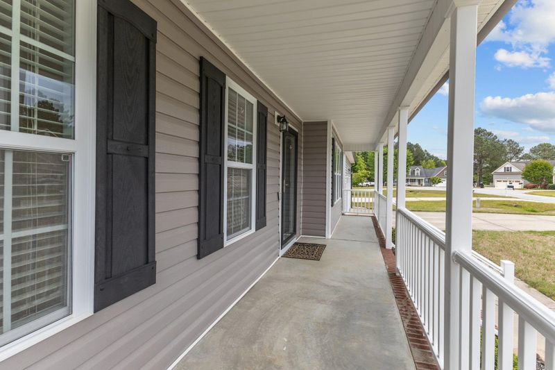 51 Thornhill Ct, Clayton, NC 27527