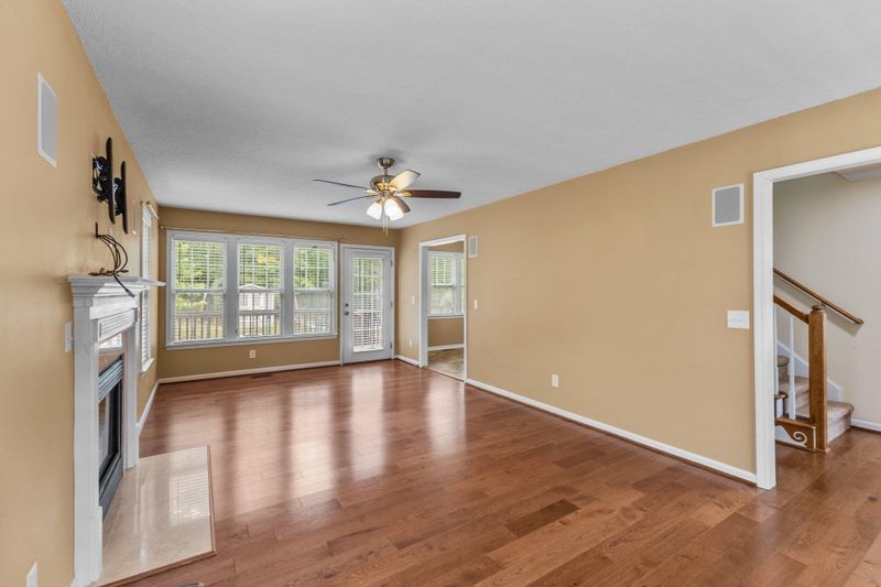 51 Thornhill Ct, Clayton, NC 27527