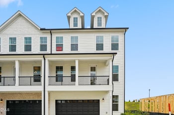 51 Tiger Lily Trl, Clayton, NC 27527