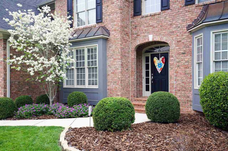 510 Briardale Ave, Cary, NC 27519