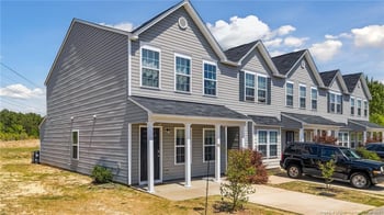 510 Directive Dr, Hope Mills, NC 28348