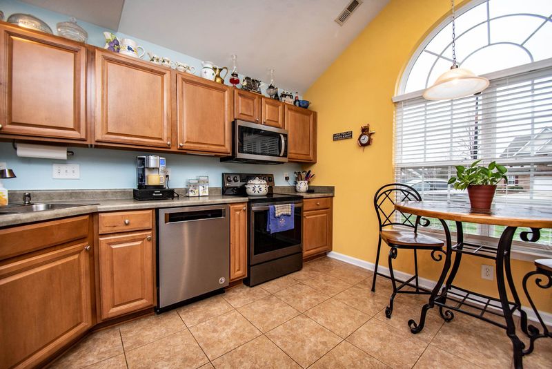 510 Ringleaf Ct, Cary, NC 27513