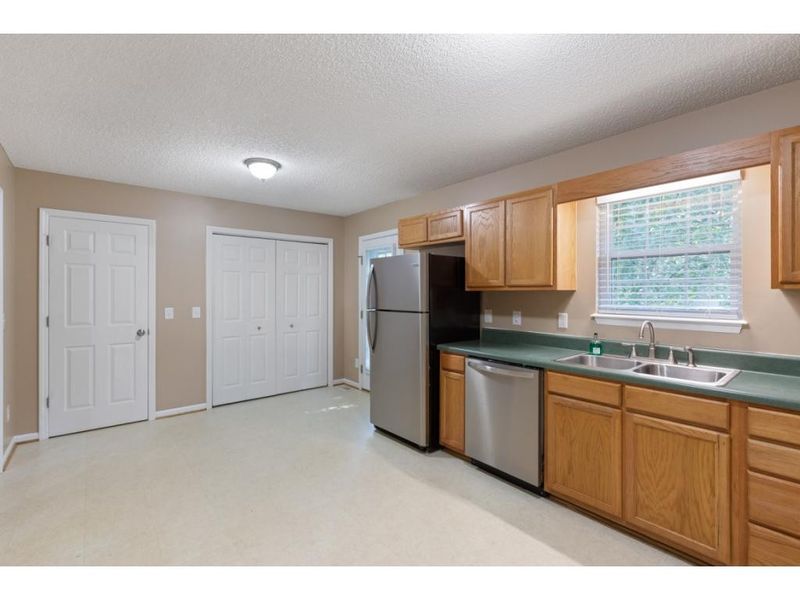 510 N Second St, Mebane, NC 27302